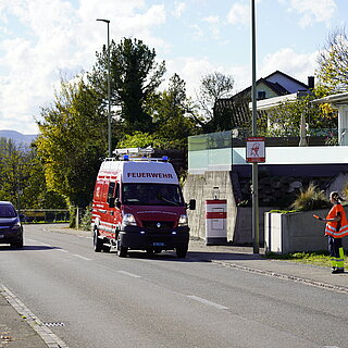 Saturn auf der Anfahrt zu Leu Carosserie AG