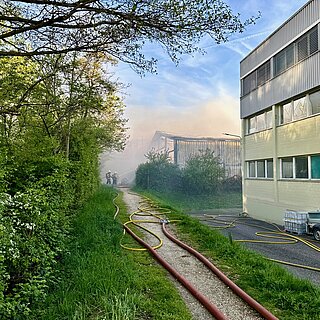 Brand Gewerbe Halle, Erlenstrasse Therwil